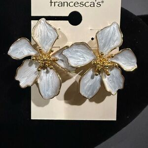 Francesca's  blue Flower 🌼 Statement Earrings